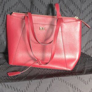 Michael Kors Jet Set Large Tote - Burgundy Wine Red